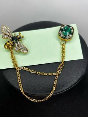 Gold Bee Chain Collar Pin with Emerald Accents